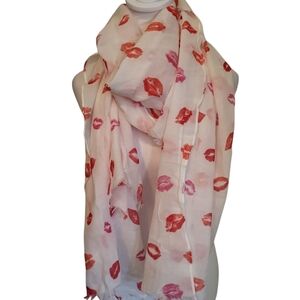 Lip Print Lightweight Scarf